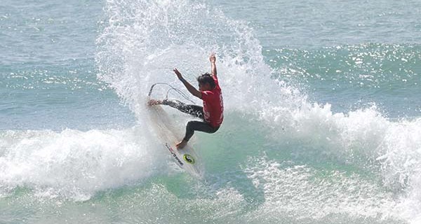 Ein Herz für Surfer – Portugal gibt Wellengarantie Ein Herz für Surfer – Portugal gibt Wellengarantie