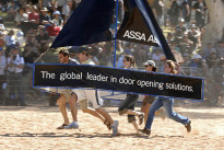 Von Beanies und Bootsrennen ohne Wasser, Kunst und Kamelrennen – die Events 2013 in Northern Territory